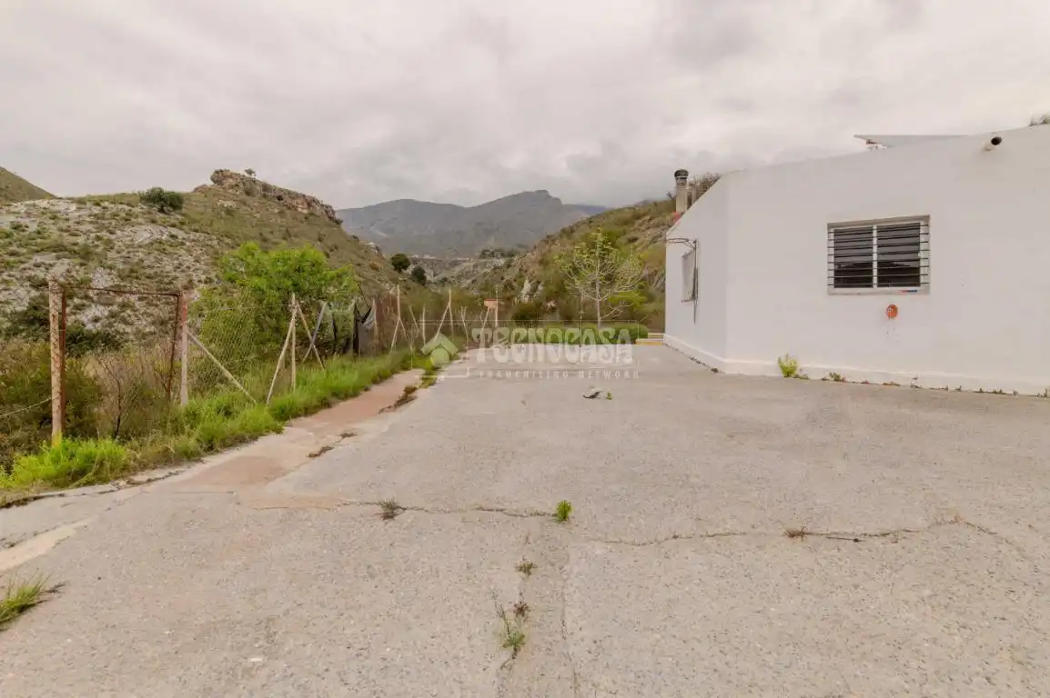 Vista exterior de Finca rústica en venda en Motril amb Terrassa