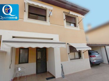 Reihenhaus mit Pool zum Verkauf in Almajada - Ravel