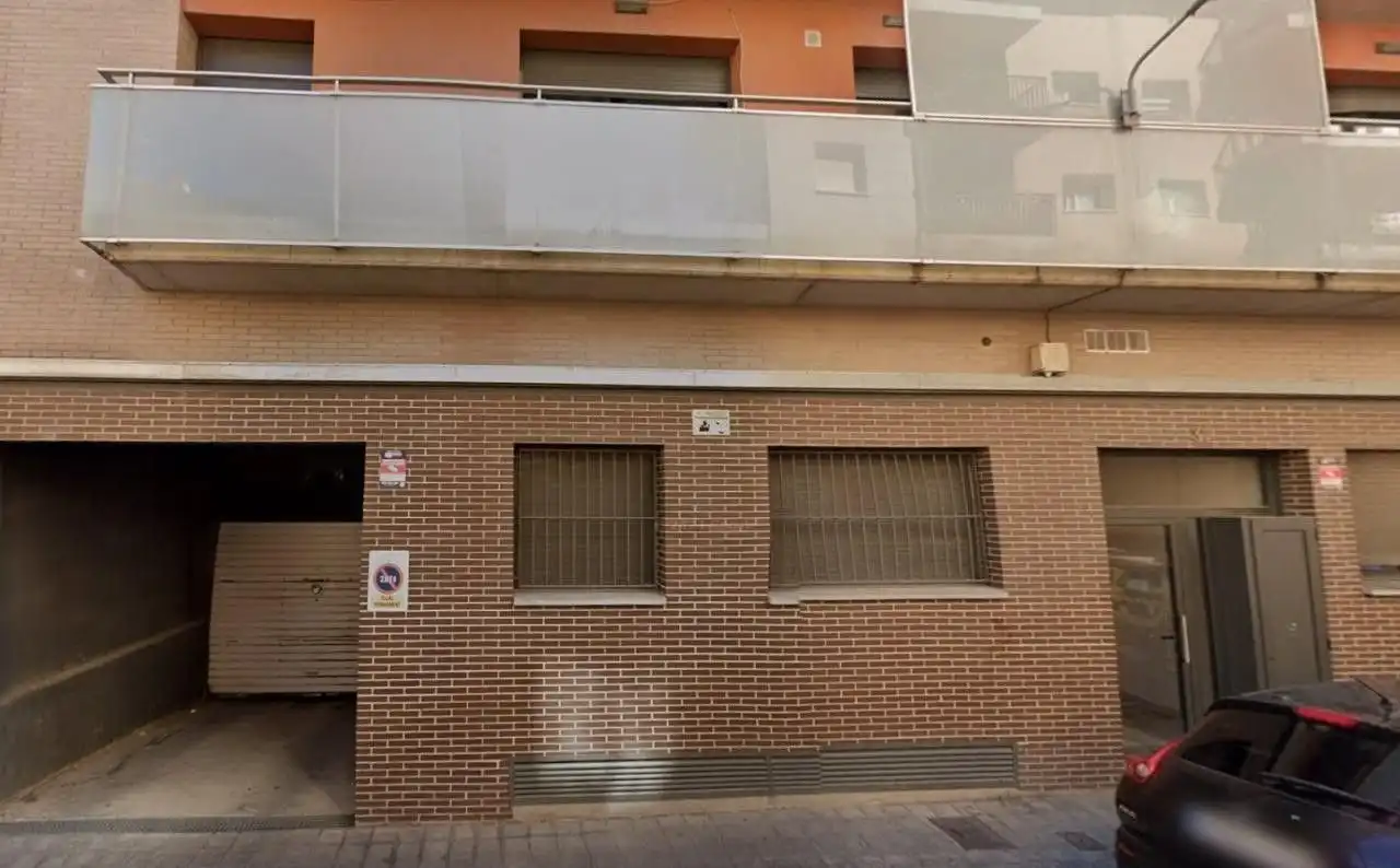 Vista exterior de Apartament en venda en Figueres amb Terrassa