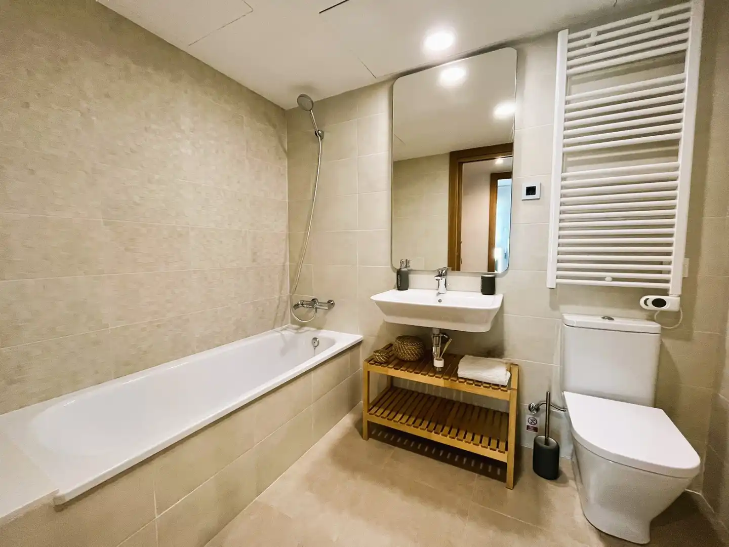 Baño de Piso en venta en Mollet del Vallès con Aire acondicionado, Calefacción y Parquet