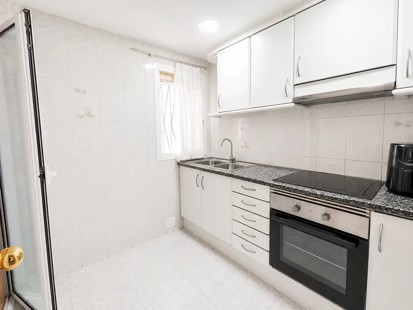Cocina de Piso en venta en Girona con Calefacción, Amueblado y Horno