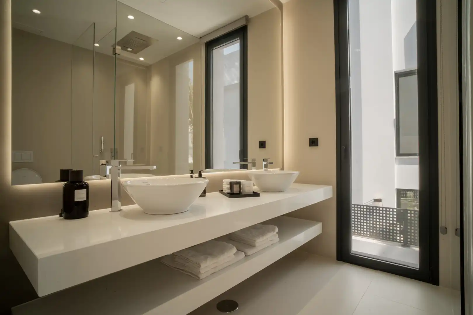 Baño de Casa o chalet en venta en Marbella con Jardín privado, Terraza y Piscina