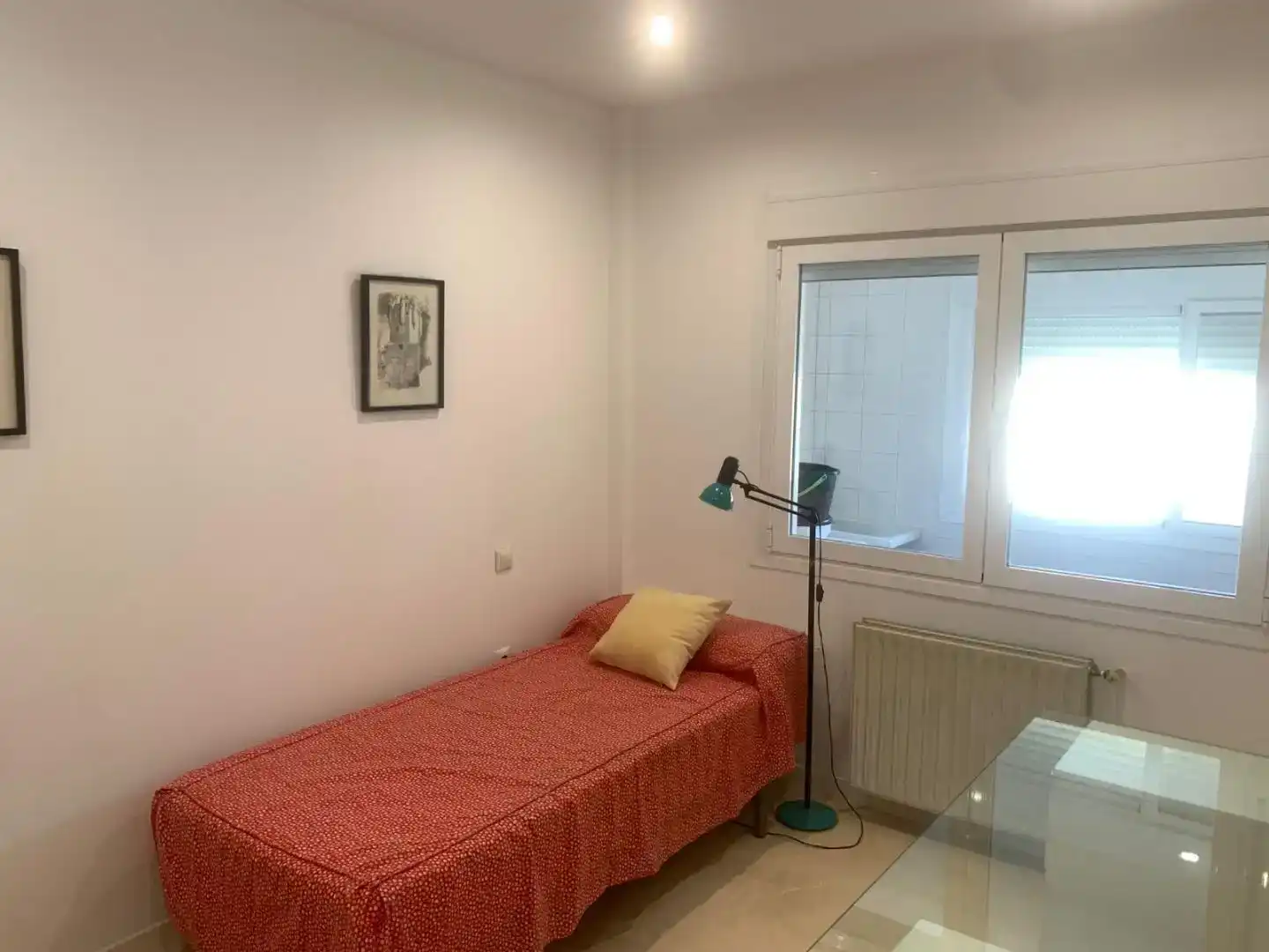 Habitación de Casa o chalet de alquiler en Badajoz con Aire acondicionado, Jardín privado y Trastero