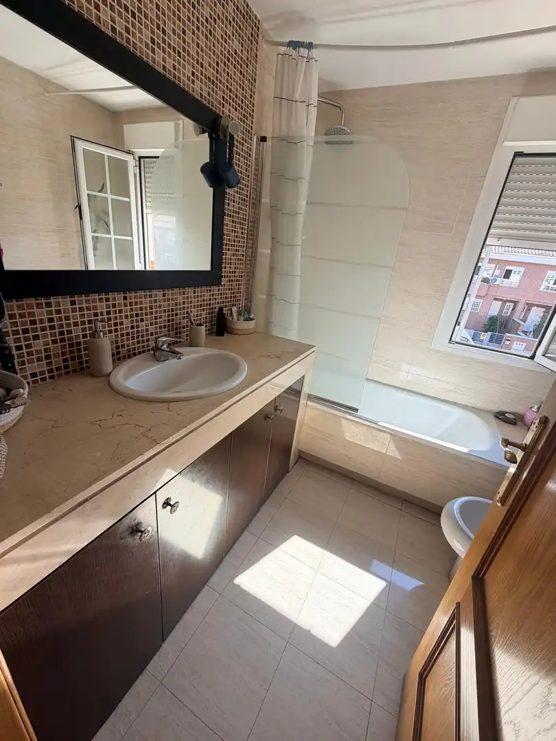 Bany de Casa o xalet en venda en Valdemoro amb Aire condicionat, Calefacció i Terrassa