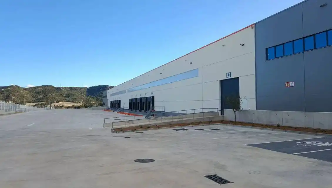 Vista exterior de Nau industrial de lloguer en Vilanova del Camí