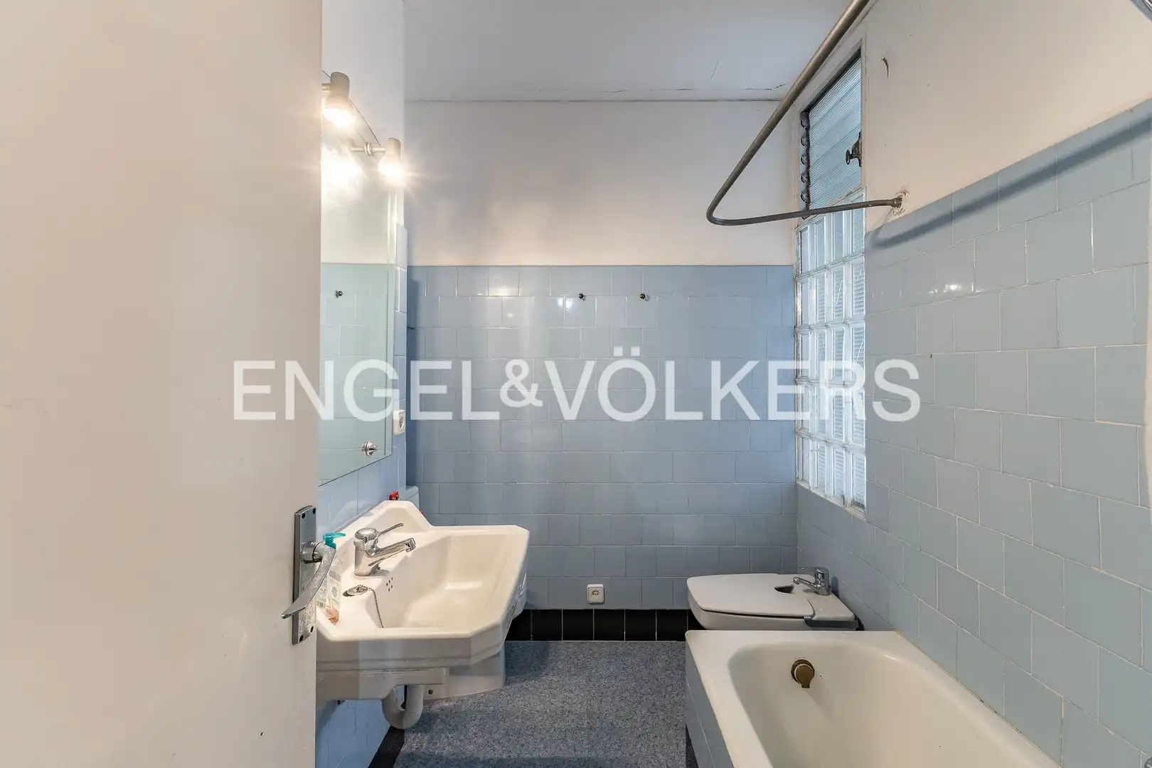 Bathroom of Houses for sale in Mataró  with Heating, Private garden and Terrace