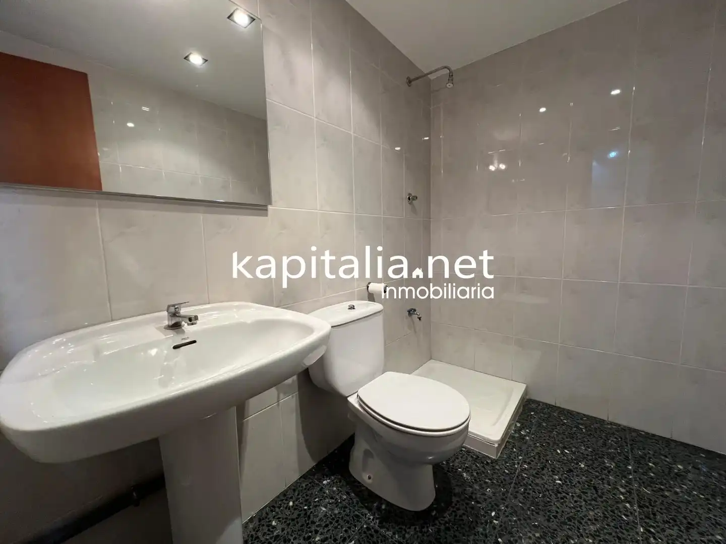 Bathroom of Office for sale in Ontinyent  with Heating
