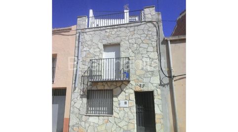 Foto 2 de Casa adosada en venda a Vilanova d'Alcolea, Castellón