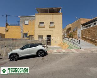 Vista exterior de Casa adosada en venda en Adra amb Terrassa