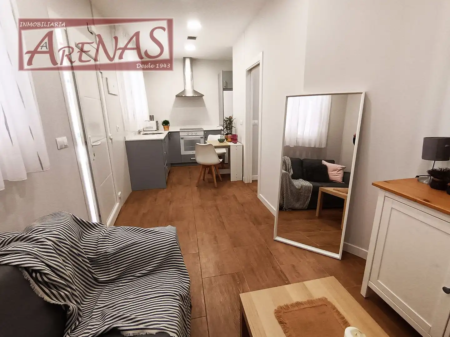 Habitación de Apartamento en venta en Colindres con Amueblado, Lavadora y Microondas