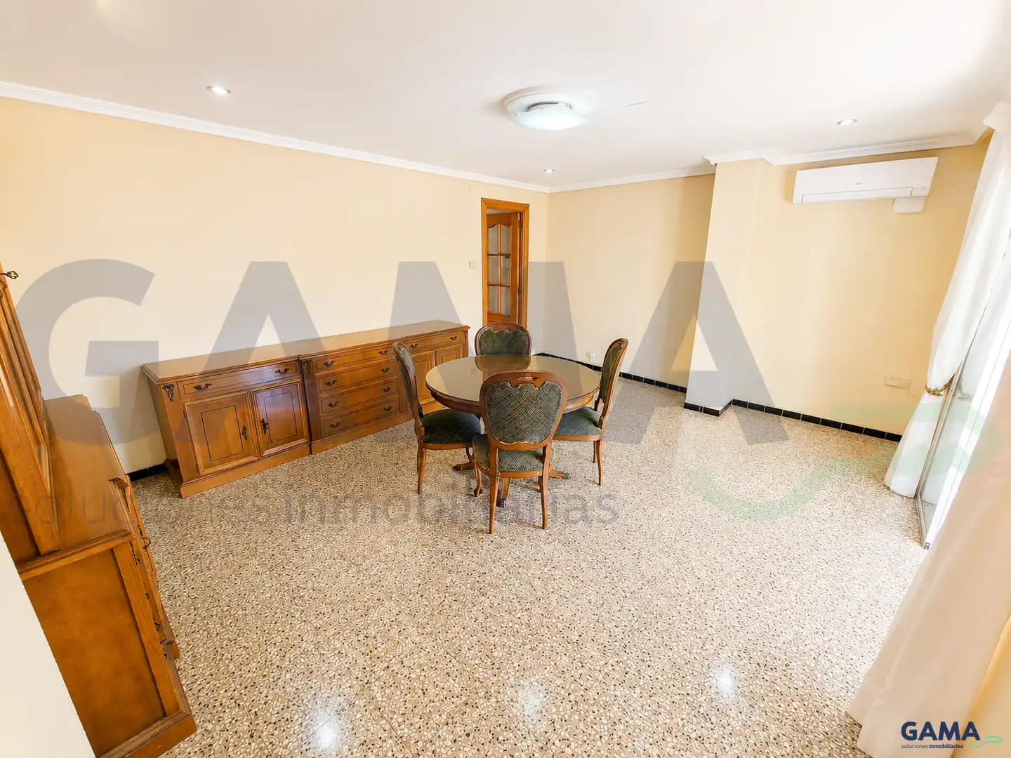 Ático en venta en Alzira con Aire acondicionado, Terraza y Amueblado