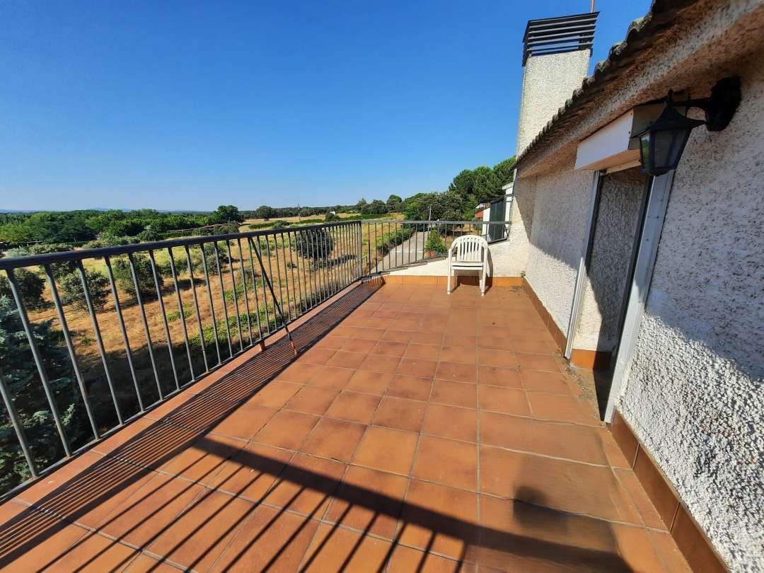 Terrassa de Casa adosada en venda en Hormigos amb Calefacció, Jardí privat i Terrassa