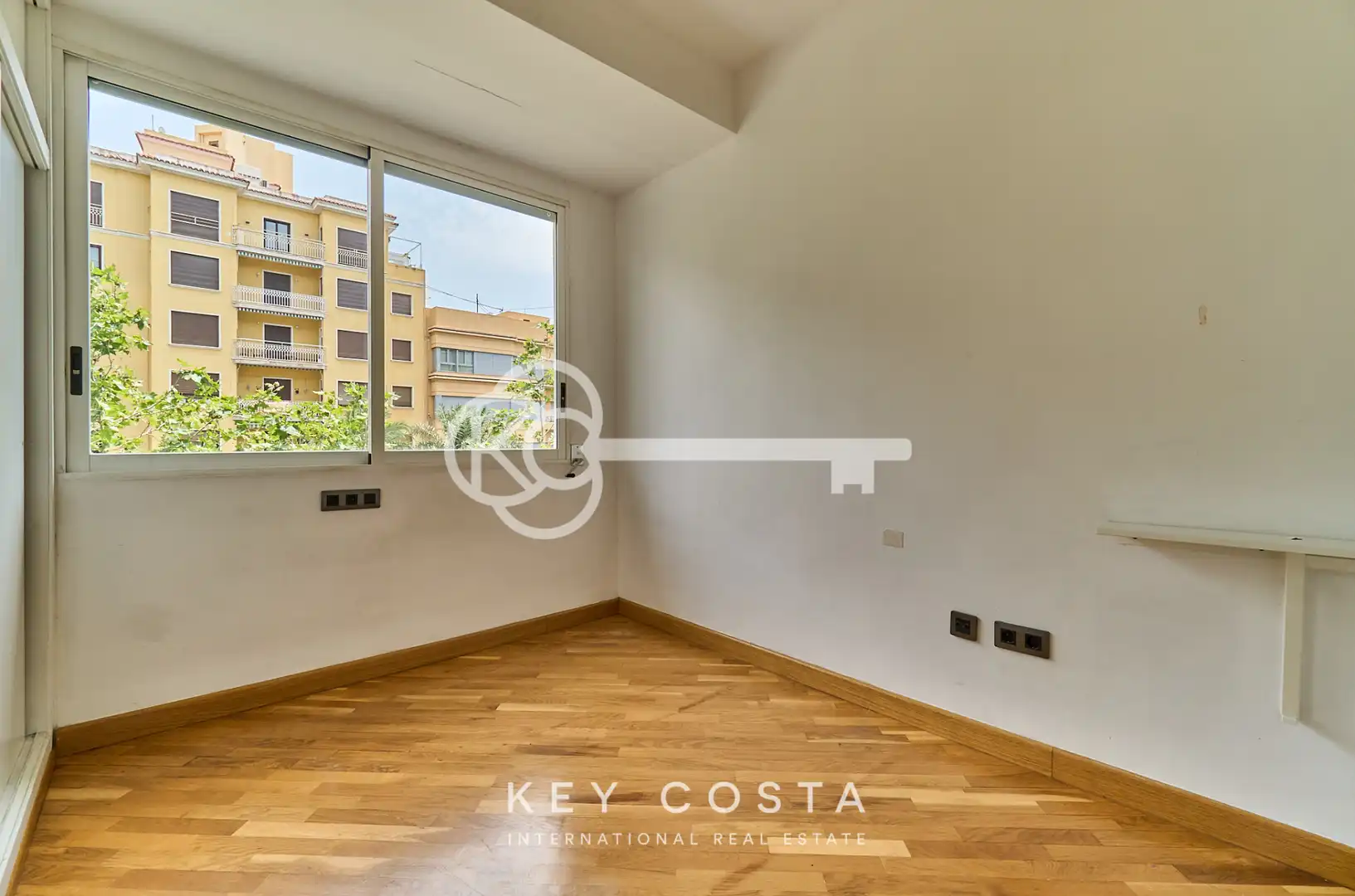 Piso con terraza en venta en Calle Poeta Vila y Blanco, imagen 16