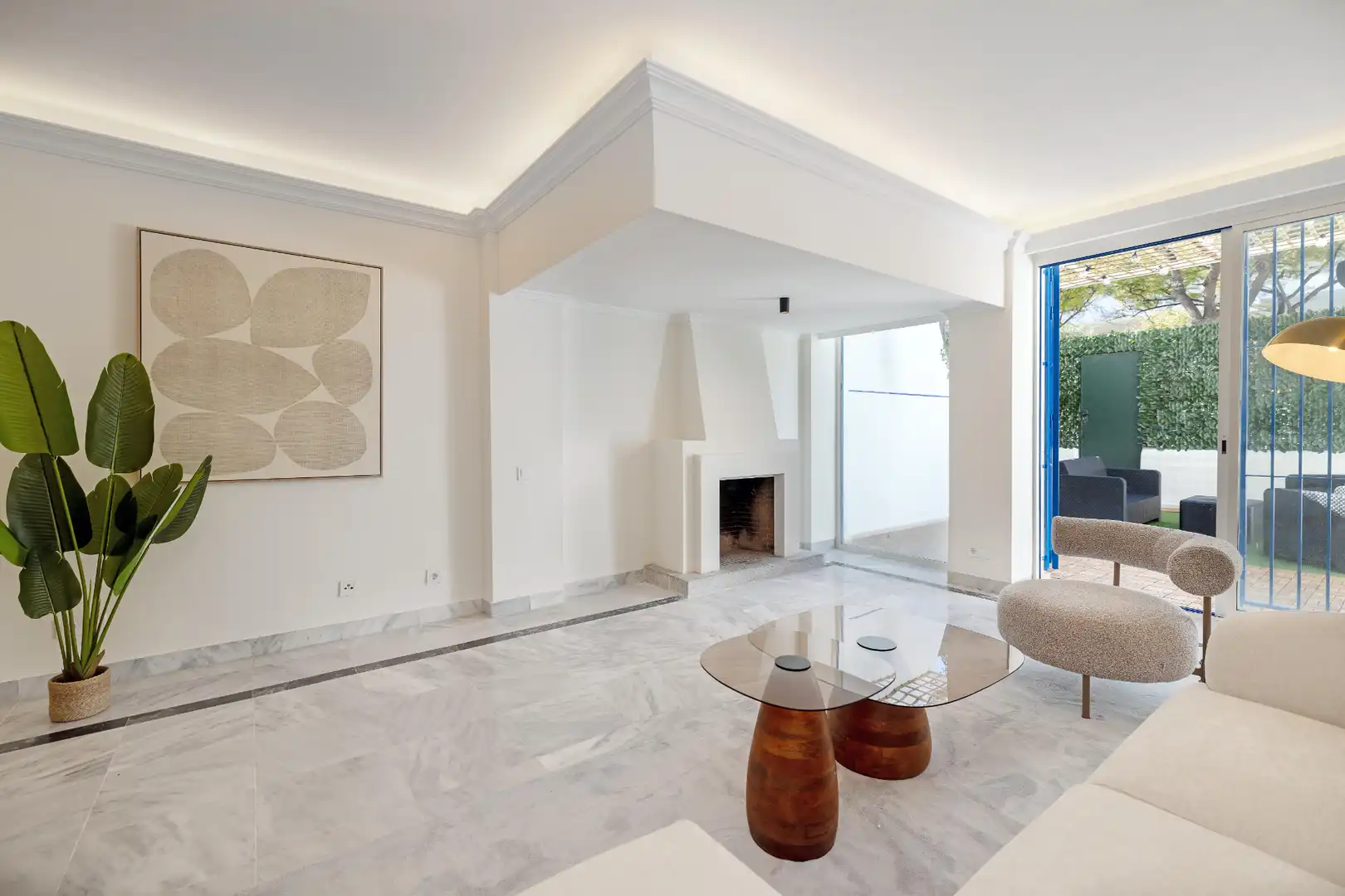 Wohnzimmer von Erdgeschoss zum Verkauf in Marbella mit Klimaanlage, Heizung und Terrasse