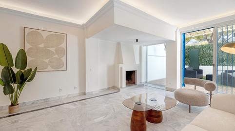 Foto 2 de Planta baixa en venda a Calle Estébanez Calderón, Playa de la Fontanilla, Marbella