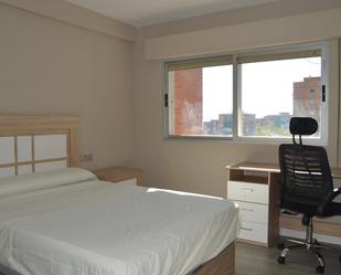 Bedroom of Flat to rent in  Granada Capital  with Air Conditioner, Heating and Private garden