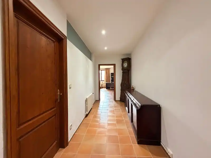 Casa con terraza en venta en Carrer de Figueres, imagen 89