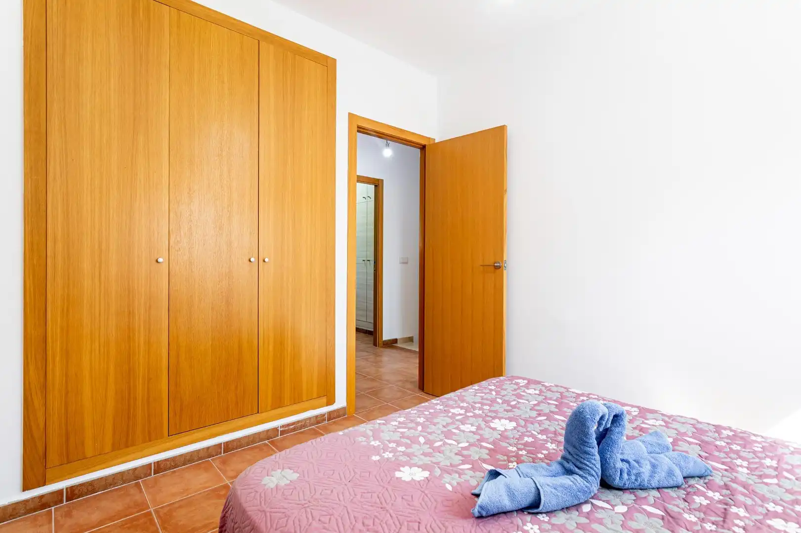 Habitación de Casa adosada en venta en Montserrat con Aire acondicionado, Jardín privado y Terraza