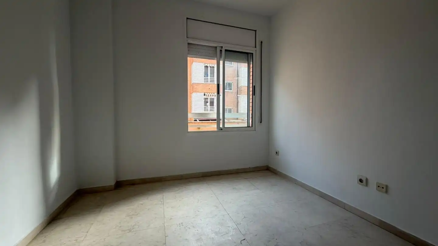 Dormitori de Pis en venda en Gavà amb Calefacció, Terrassa i Balcó