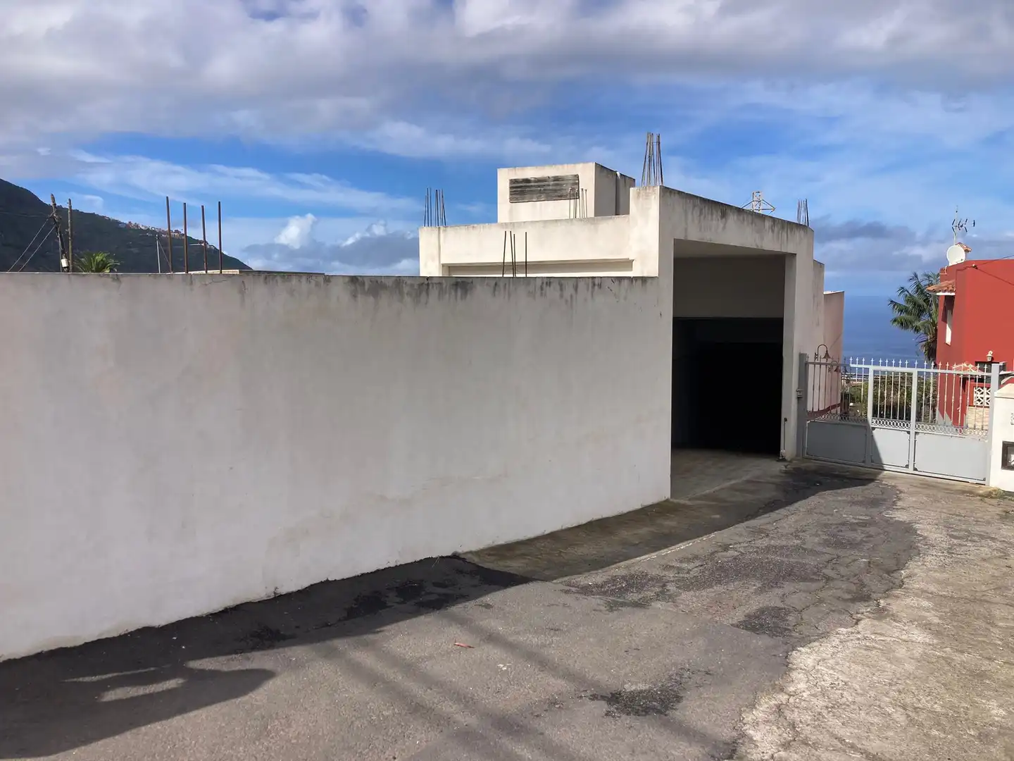 Vista exterior de Nave industrial en venta en Los Realejos