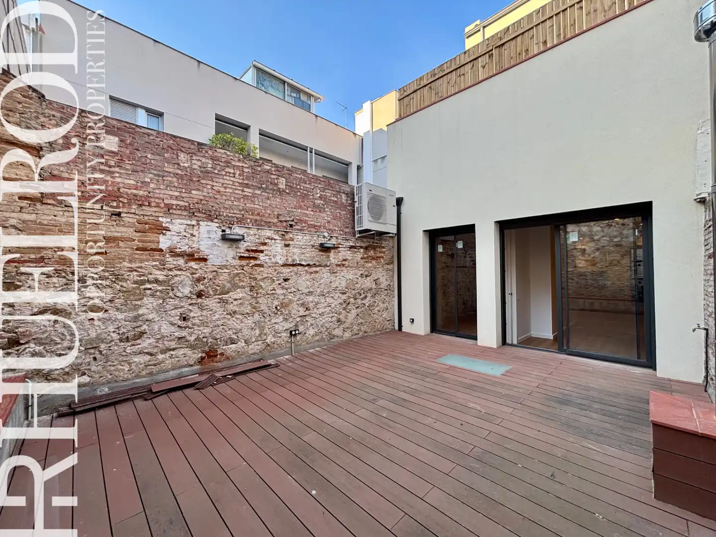Terrace of Ground floor for sale in Badalona  with Air Conditioner, Heating and Parquet flooring
