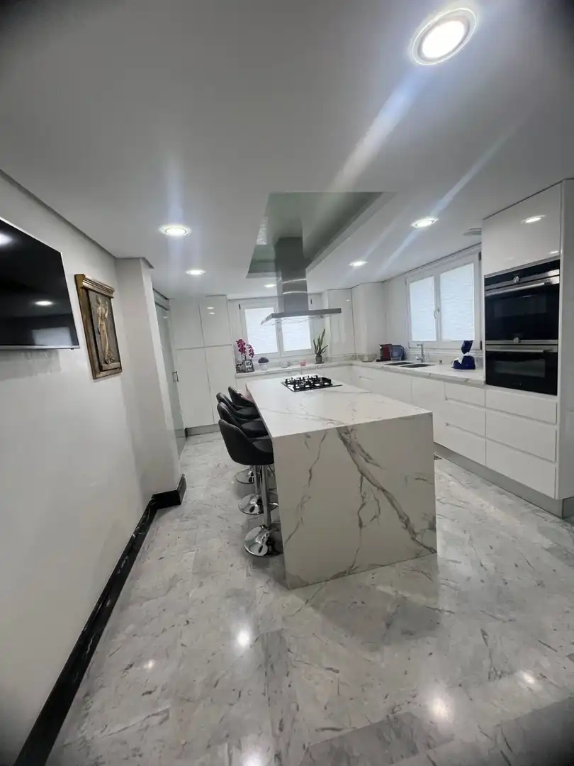 Penthouse with pool for sale in Marbella Centro, imagen 10