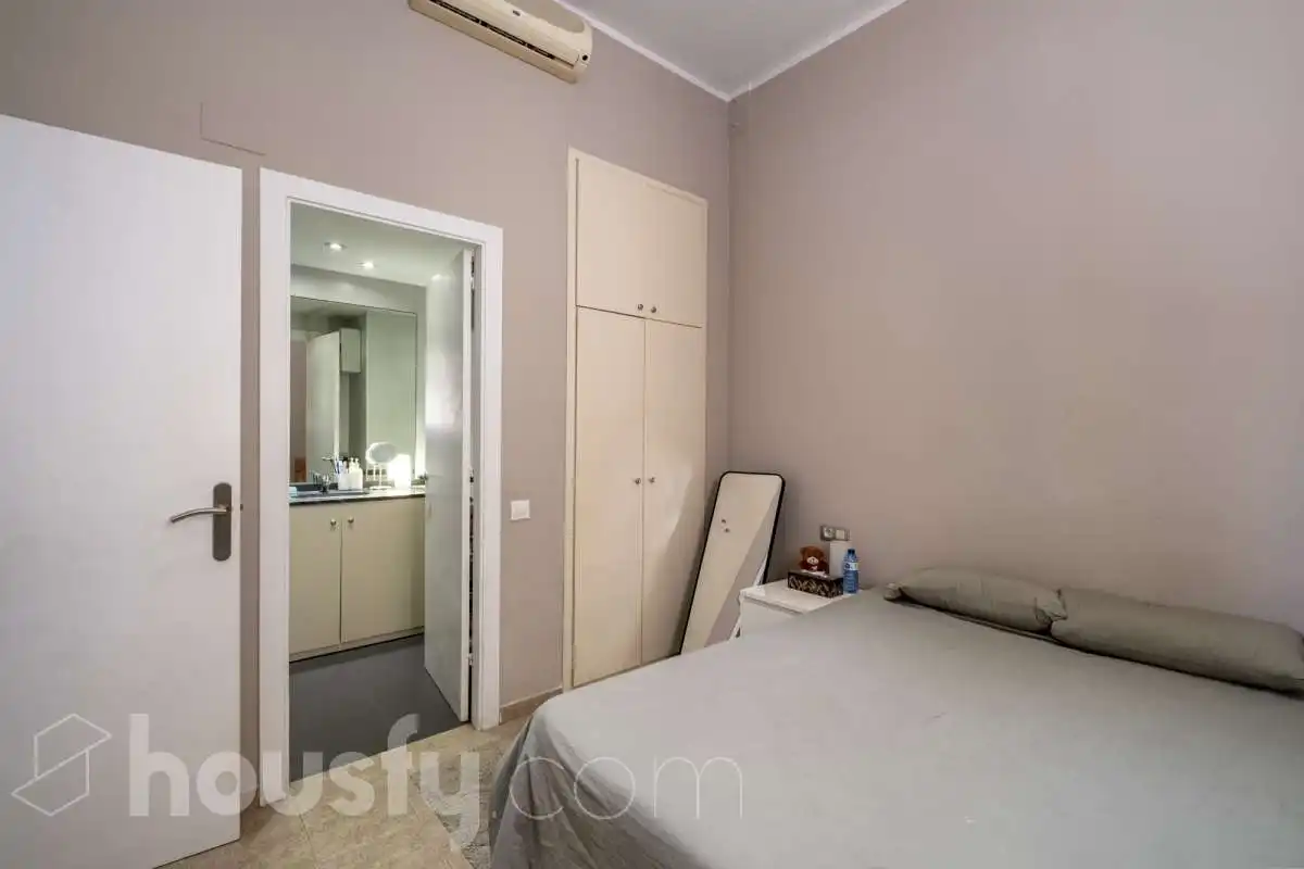 Habitación de Piso en venta en Barcelona con Aire acondicionado