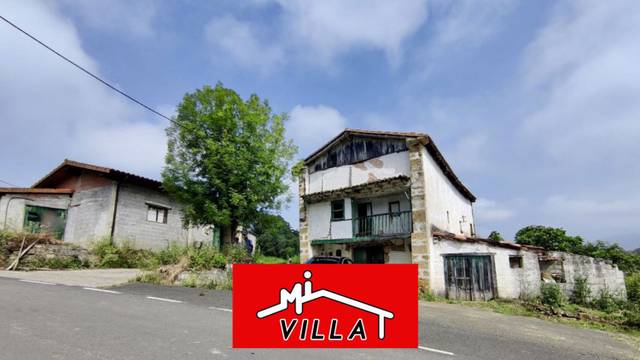 Casa-chalet en Venta en Rasines