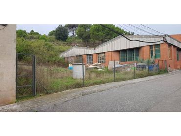 Terreno industriale in vendita a Calle Meliton 7