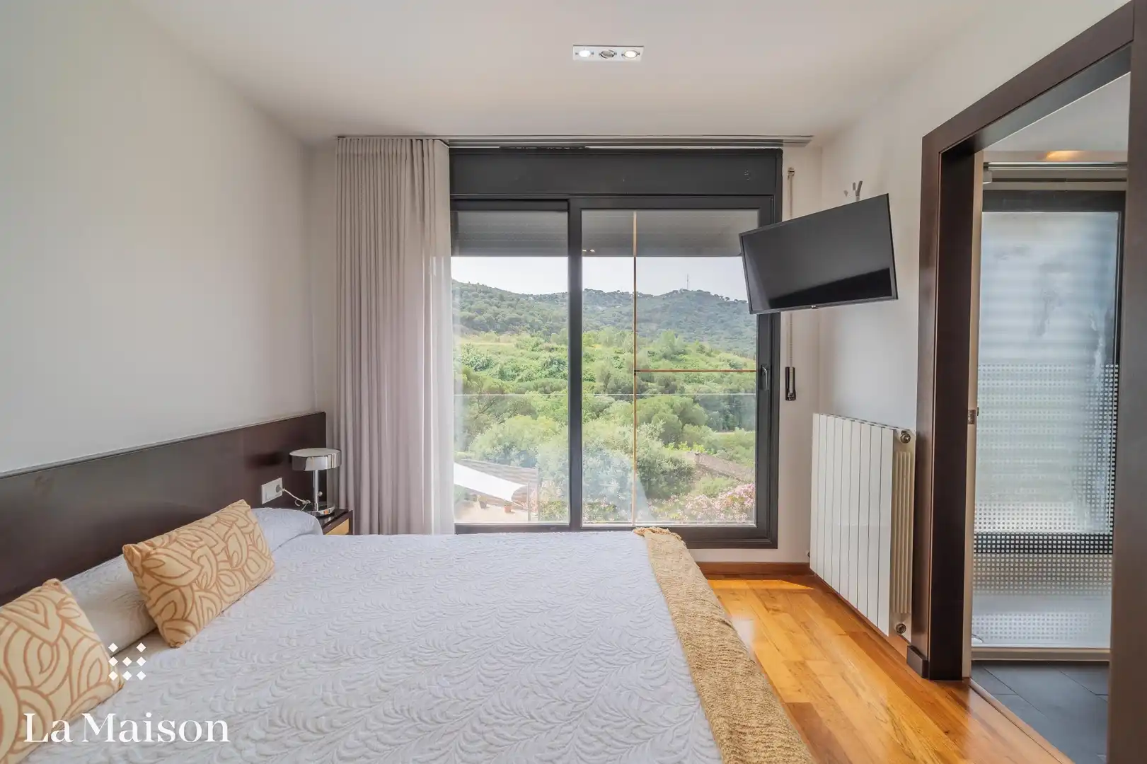 Dormitori de Casa o xalet en venda en Vilanova del Vallès amb Parquet, Terrassa i Piscina