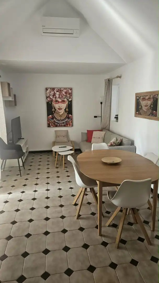 Sala d'estar de Planta baixa de lloguer en San Bartolomé de Tirajana amb Jardí privat, Terrassa i Moblat