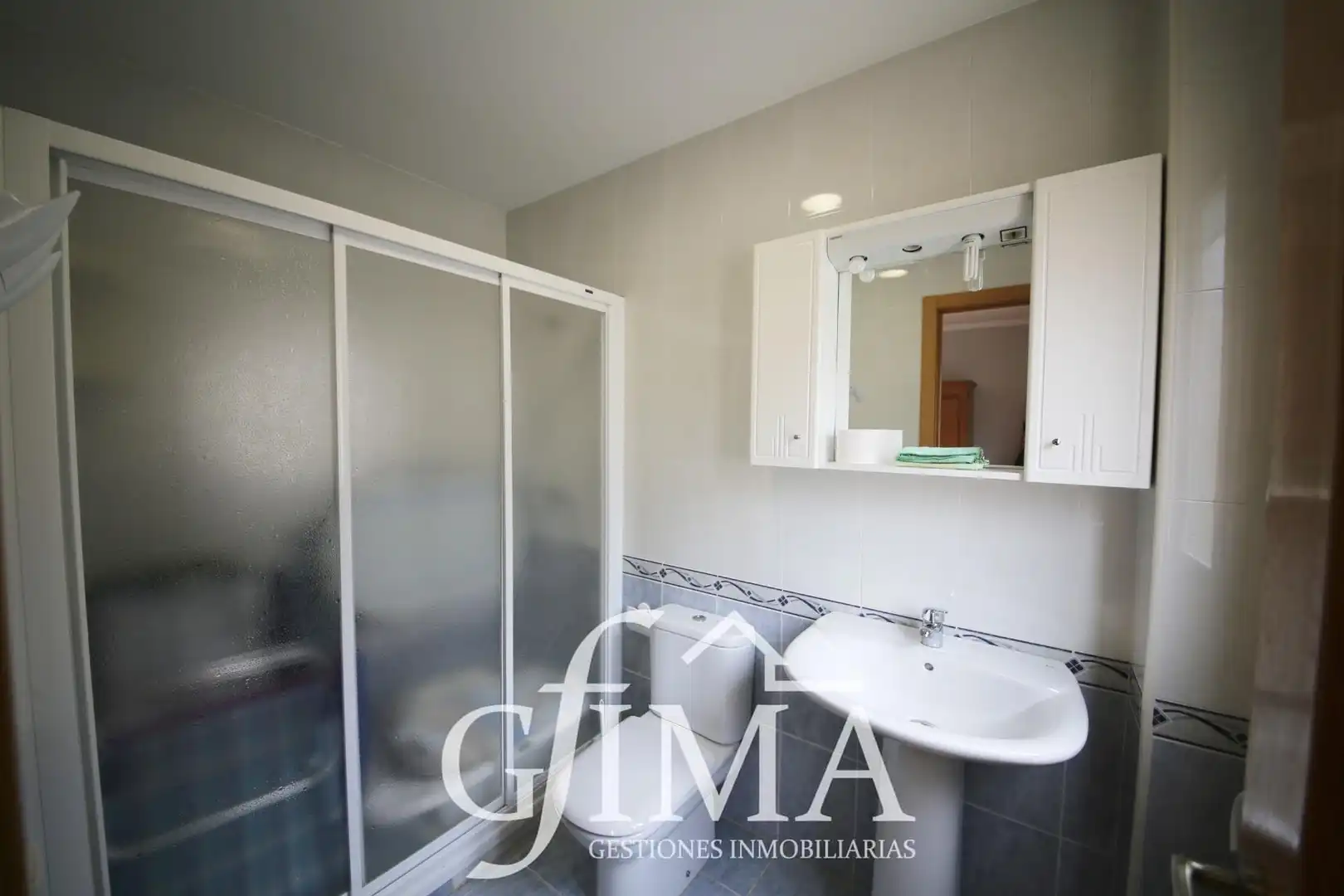 Bathroom of Flat for sale in Tomelloso  with Heating and Balcony