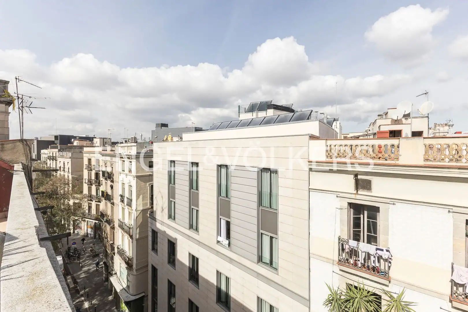 Vista exterior de Piso en venta en Barcelona con Calefacción, Jardín privado y Parquet