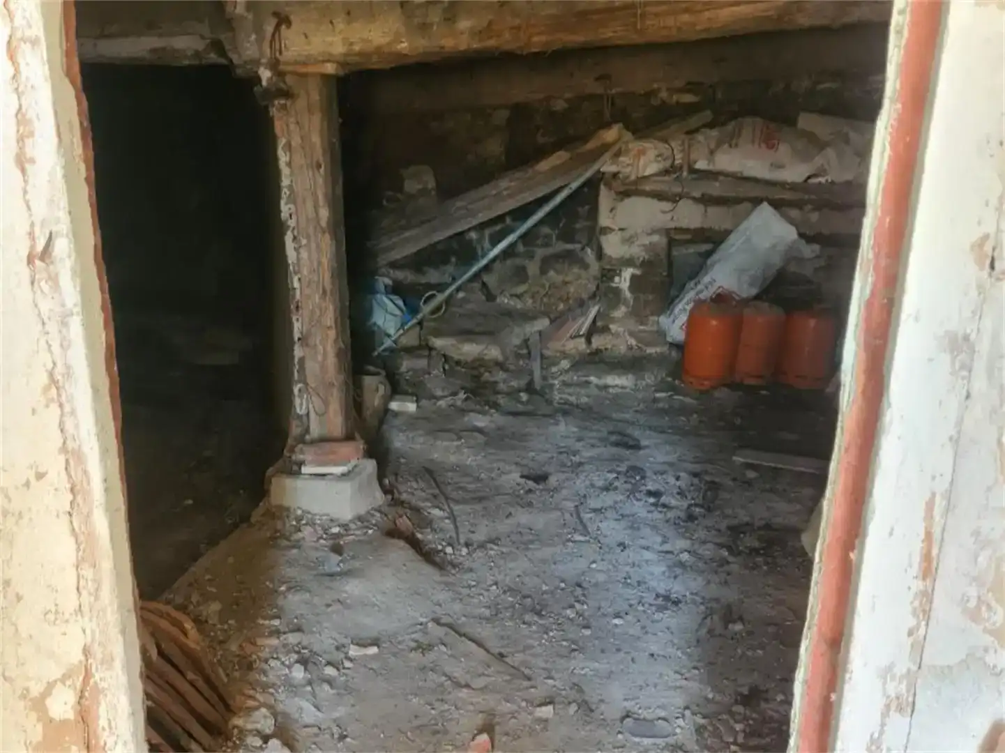 Casa adosada en venta en Huélamo