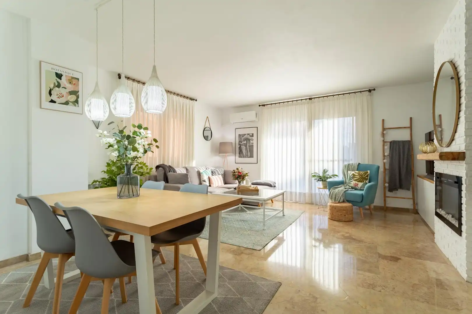 Casa aparellada en venda a Migjorn, imagen 2