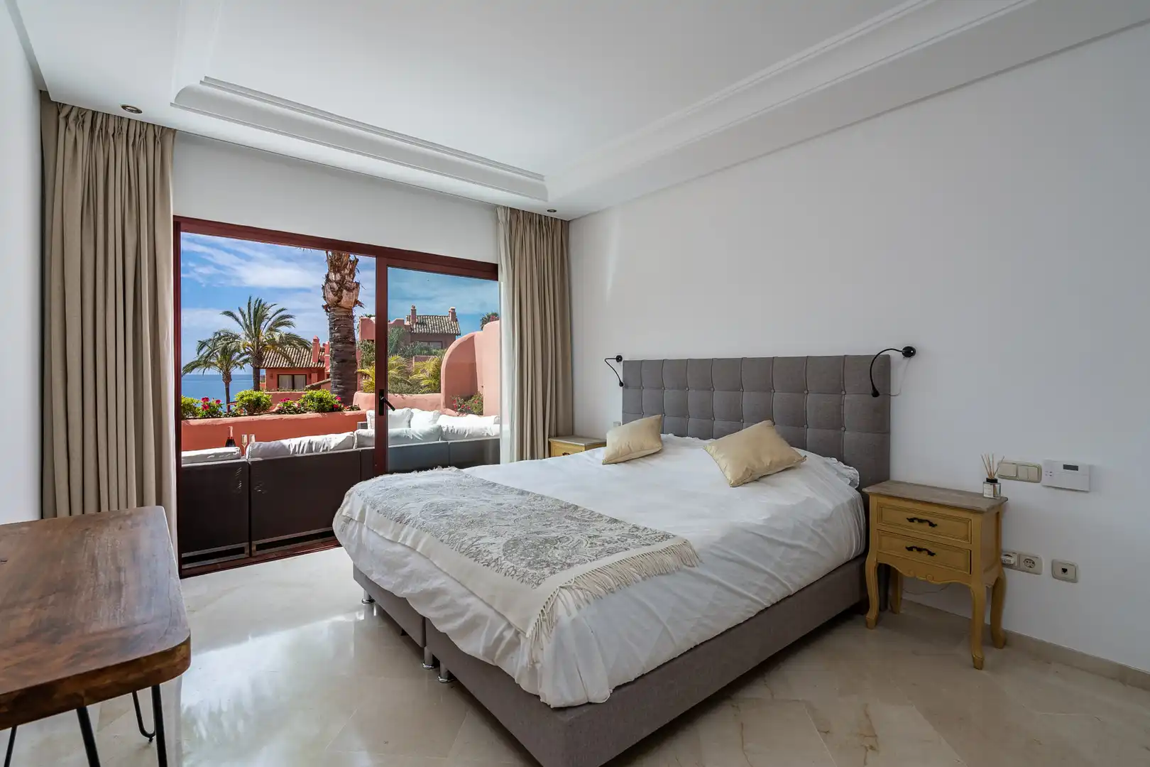 Apartamento con piscina en venta en COSTALITA II, imagen 9