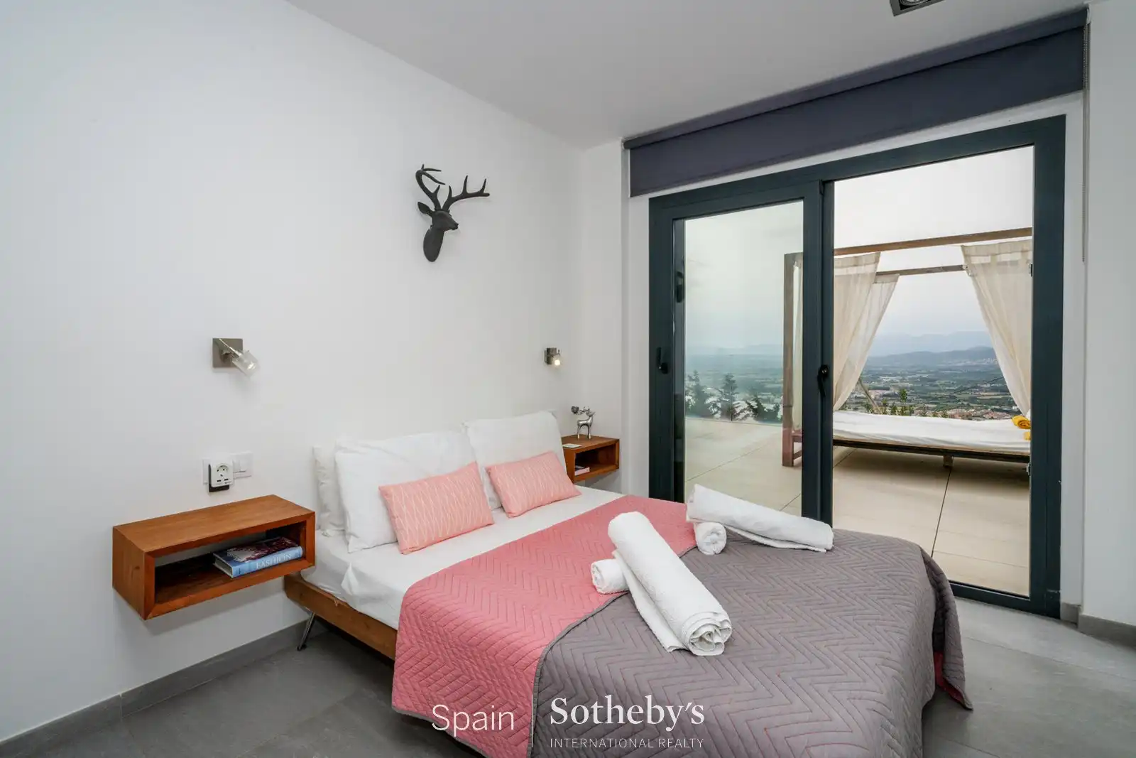 Habitación de Casa o chalet en venta en Roses con Aire acondicionado, Jardín privado y Terraza