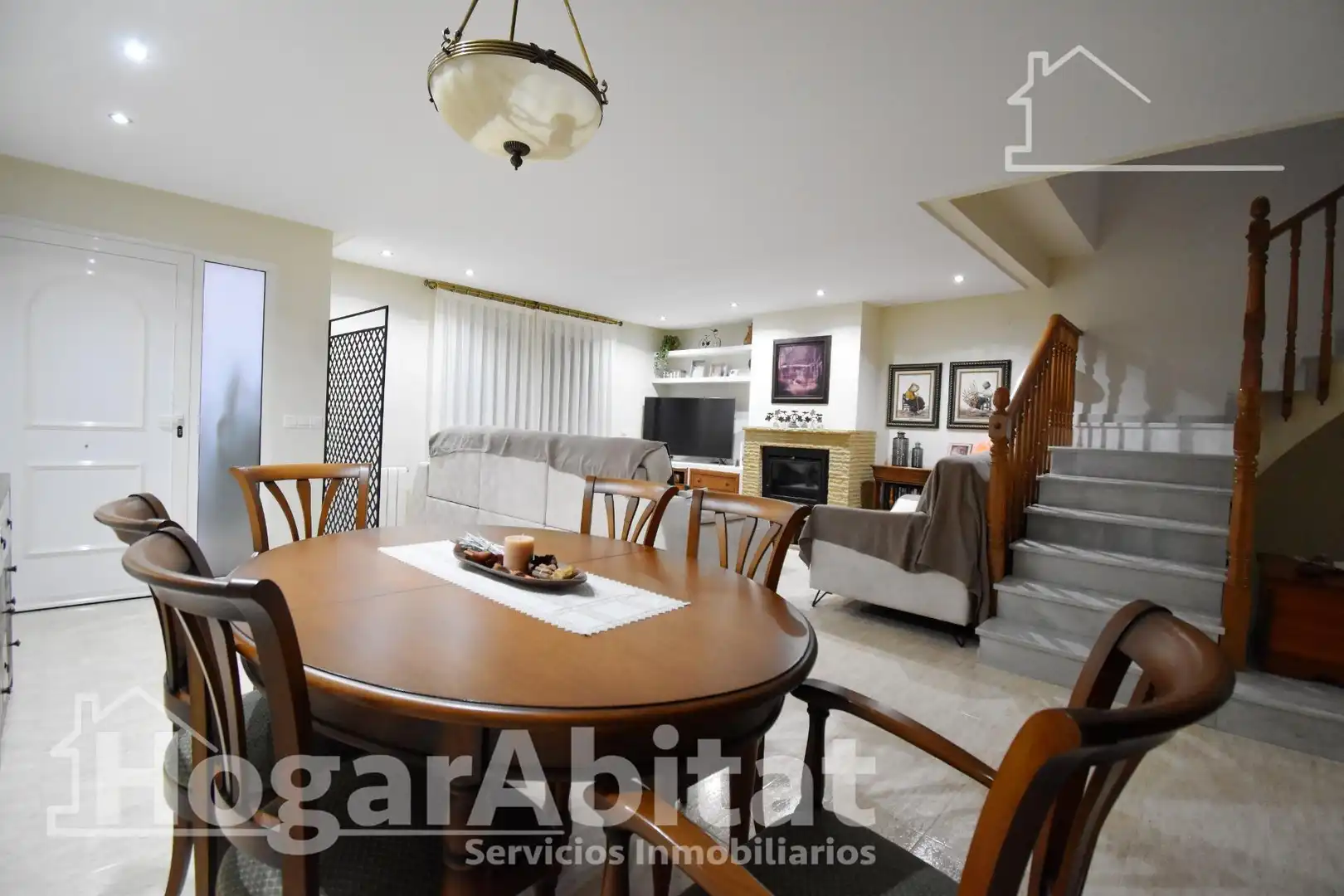 Sala de estar de Casa adosada en venta en El Real de Gandia con Aire acondicionado, Terraza y Trastero