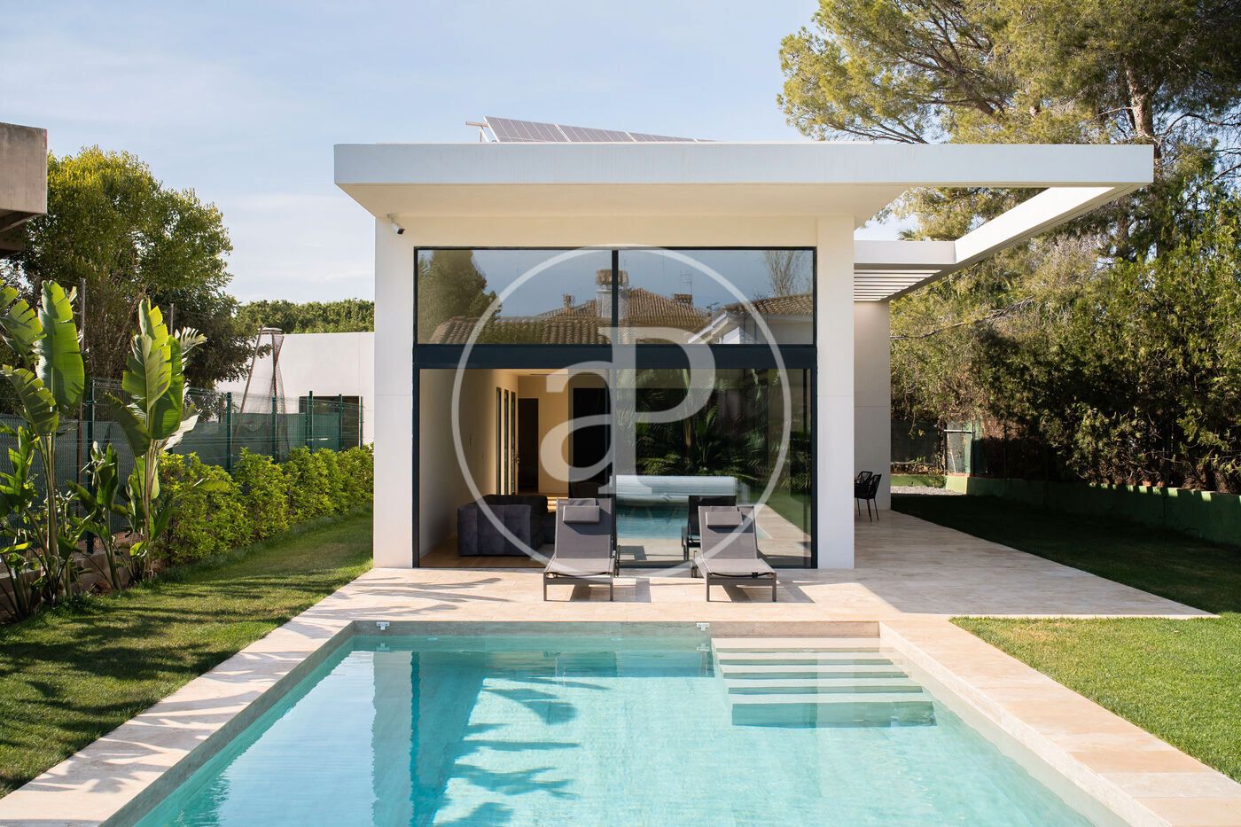 Piscina de Casa o chalet en venta en Paterna con Aire acondicionado, Calefacción y Jardín privado