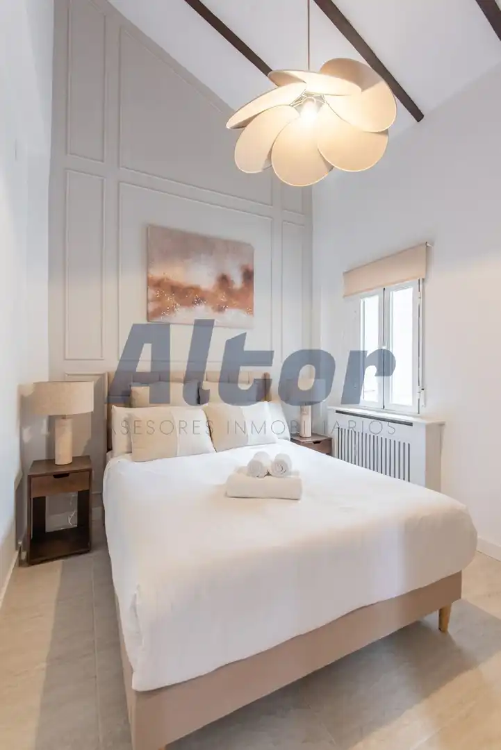 Attic for sale in GENERAL PERÓN, Cuatro Caminos - Azca