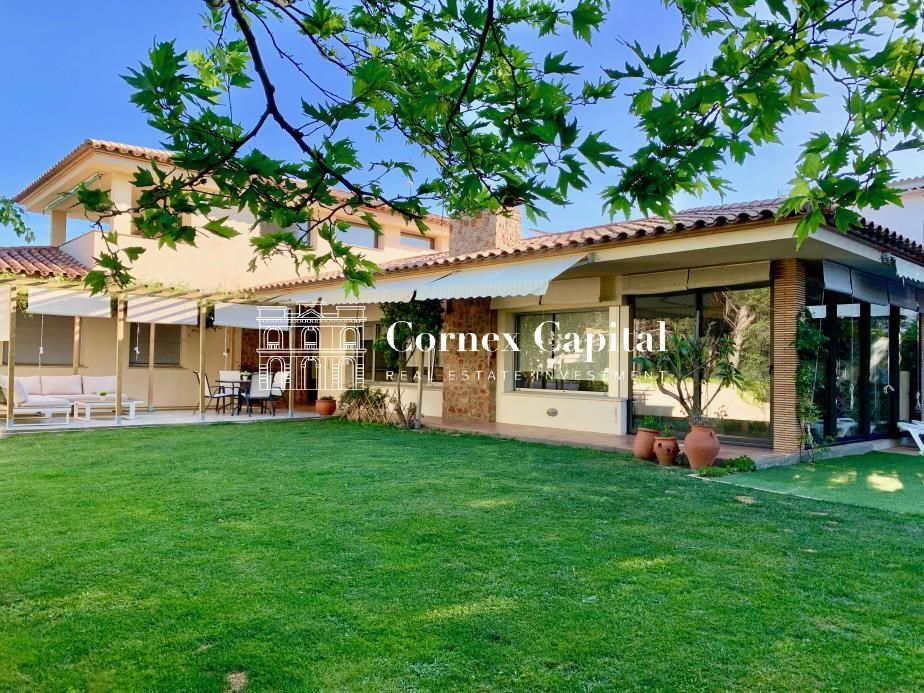 Garden of House or chalet for sale in L'Escala  with Air Conditioner, Heating and Private garden