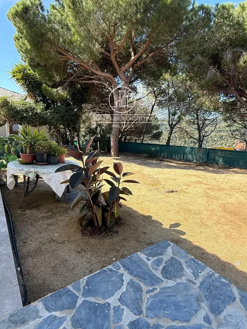 Garden of Houses for sale in Arenys de Munt  with Air Conditioner, Heating and Terrace