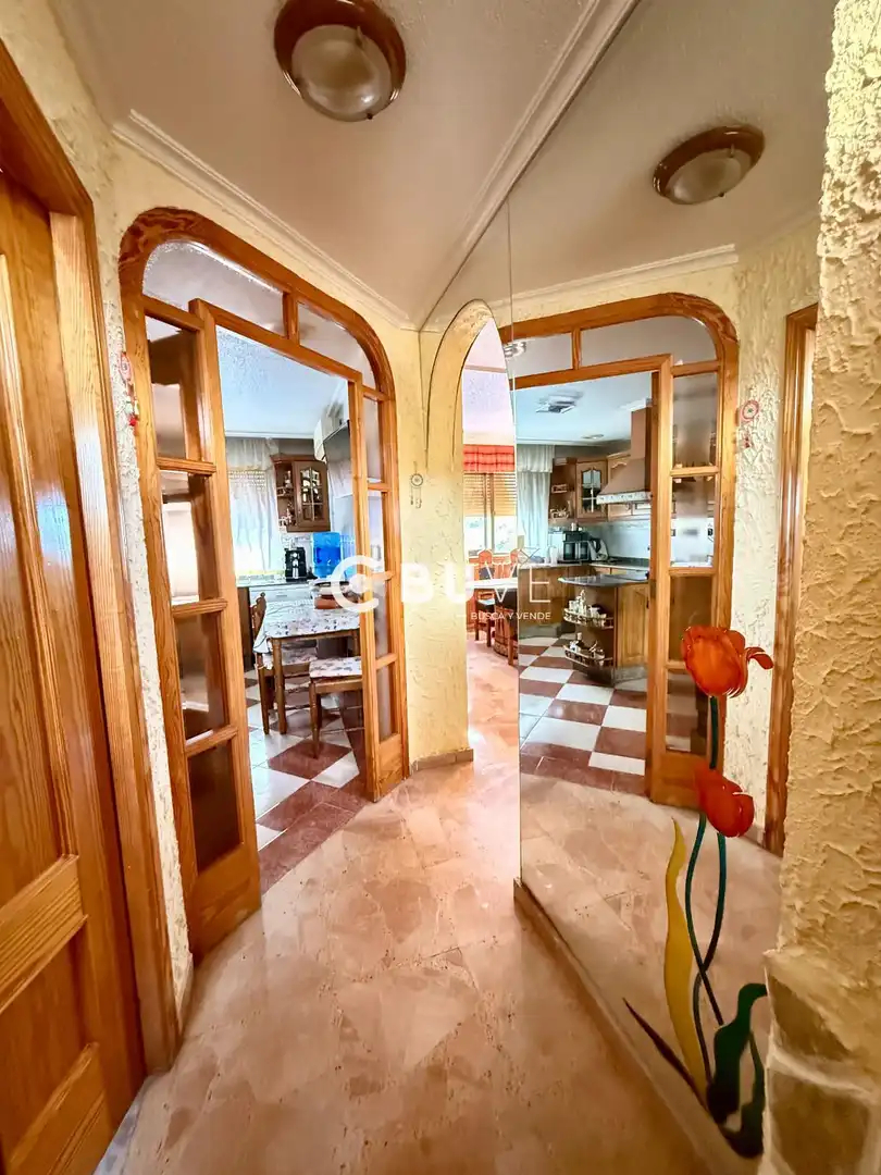 Casa o xalet en venda en Crevillent amb Aire condicionat, Terrassa i Piscina