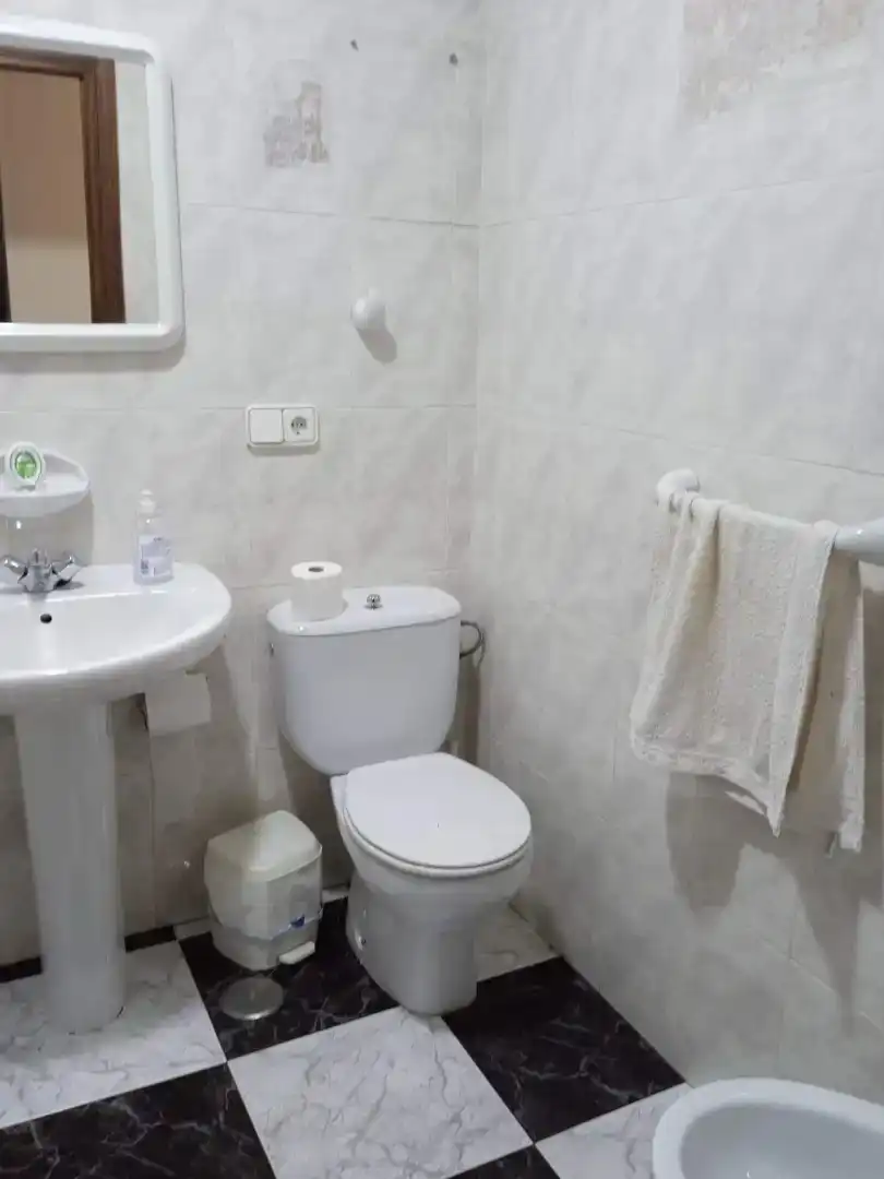 Bathroom of Flat for rent in Osuna  with Air Conditioner, Furnished and Washing machine