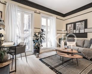 Sala d'estar de Apartament de lloguer en  Madrid Capital amb Aire condicionat