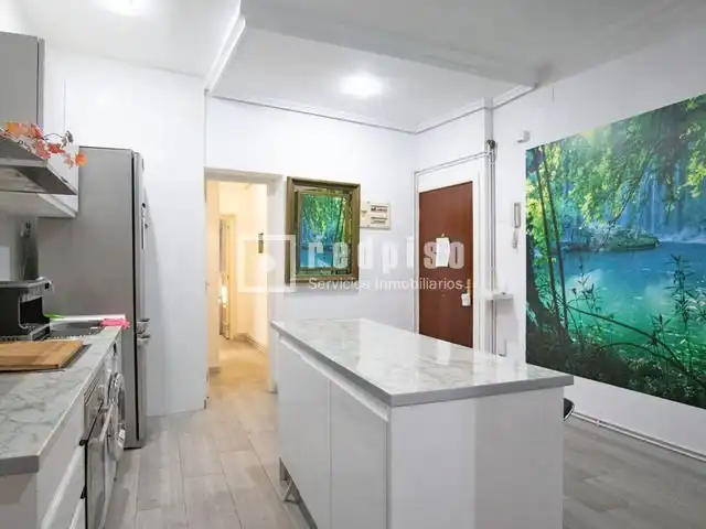 Cocina de Piso en venta en Madrid con Calefacción y Amueblado