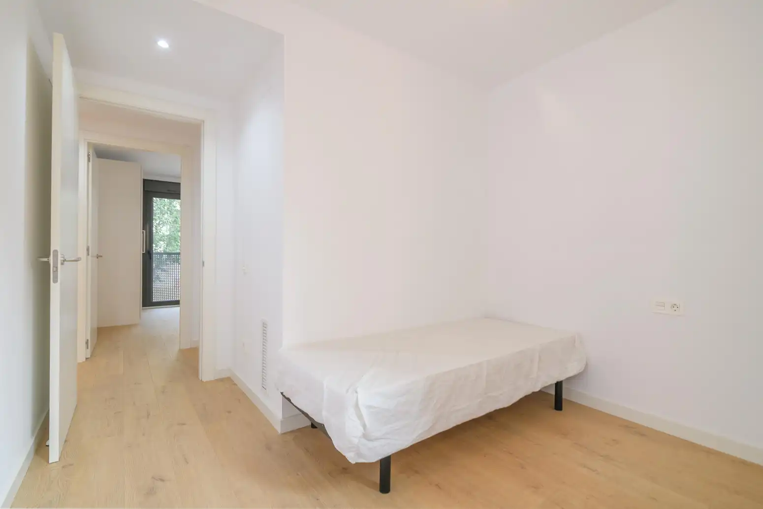 Bedroom of Flat for sale in Sant Boi de Llobregat  with Air Conditioner, Heating and Balcony