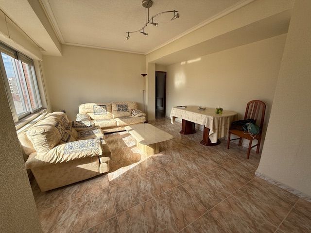 Living room of Flat for sale in Peñaranda de Bracamonte  with Heating and Furnished