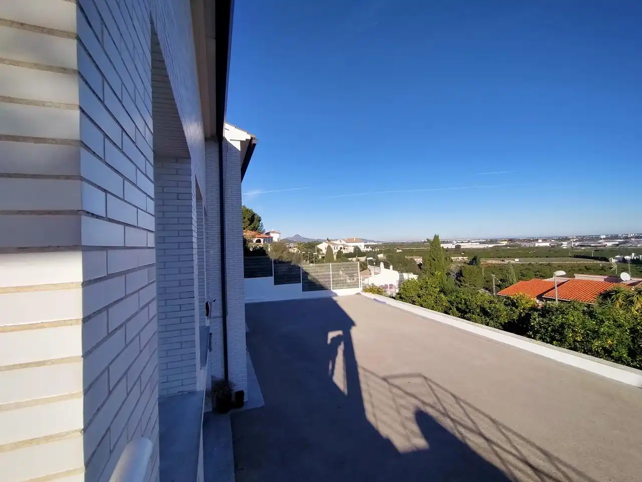Vista exterior de Casa o chalet en venta en Oliva con Aire acondicionado, Jardín privado y Terraza
