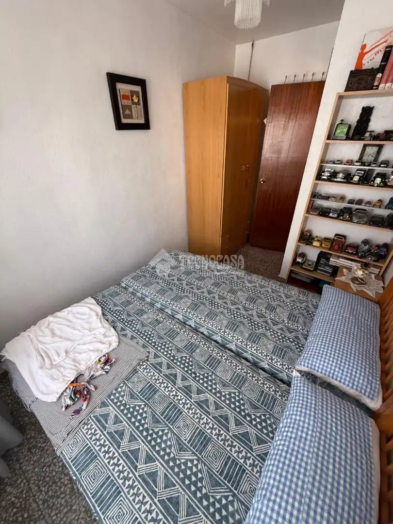 Habitación de Ático en venta en Alicante / Alacant con Terraza y Balcón